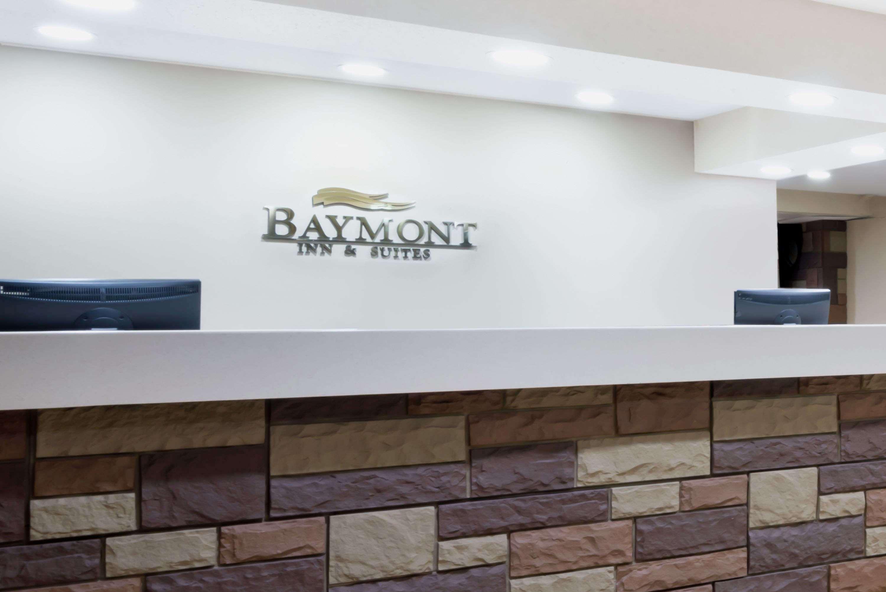 Hotel Baymont by Wyndham Columbus/Rickenbacker Exterior foto